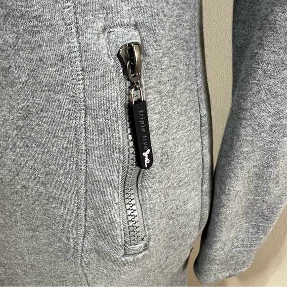 Triple Five Soul Y2K Gray Long Front Zip Fleece Size Small - Picture 8 of 12